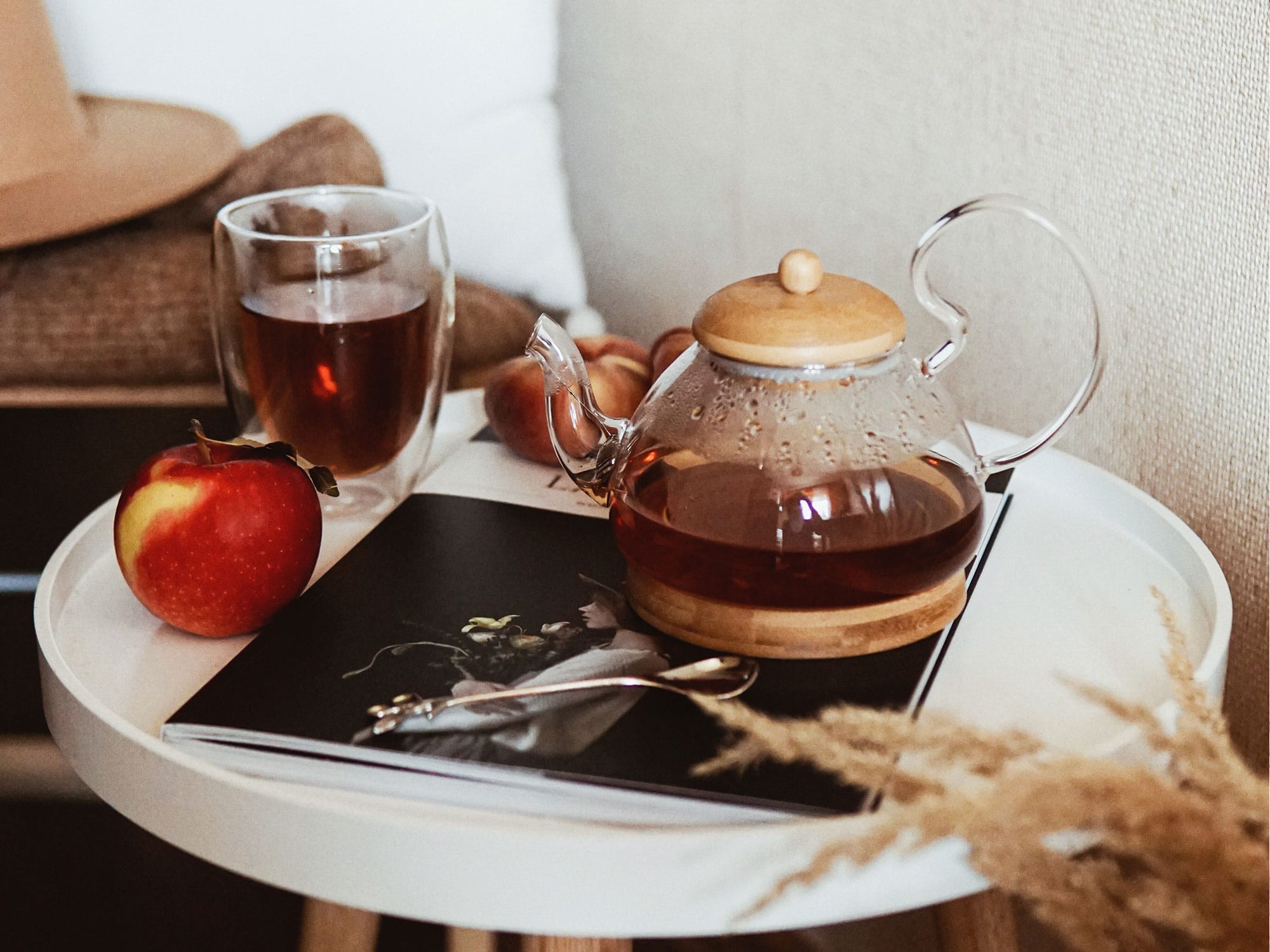 秋の不調撃退に！びわ茶で温活で始めよう♪